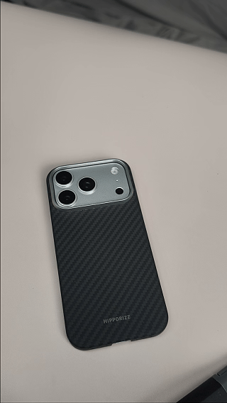 點我看大圖 HIPPORIZZ手機殼開箱 iPhone 18 防摔手機殼 超透明&凱芙拉系列