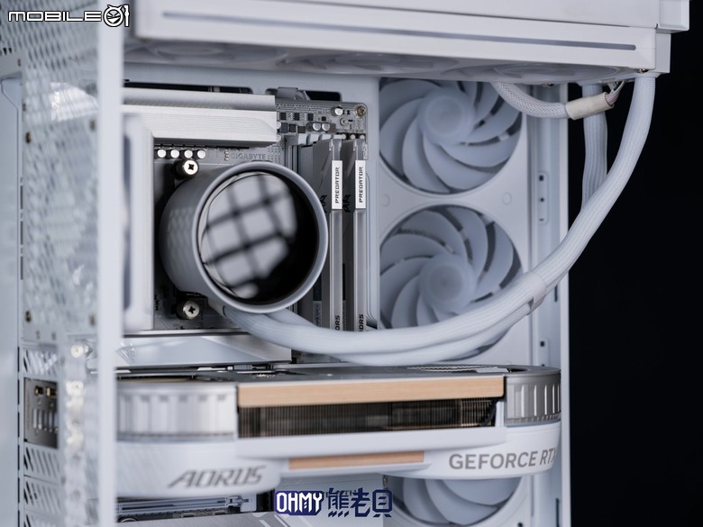 NZXT H6 RGB+一體式曲面玻璃雙艙海景機殼 滿配風扇x支援背插