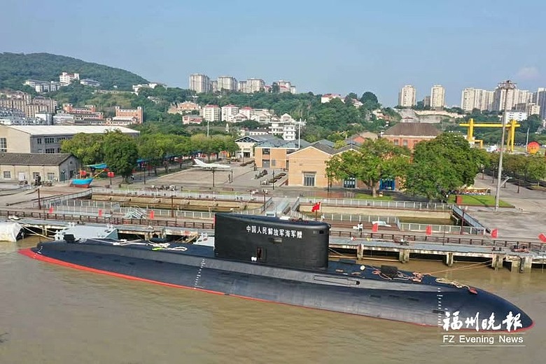 笑死...大陸「基洛級」(Kilo-class)636型潛艦已成博物館💢台灣還在糾結「海鯤」延遲交艦