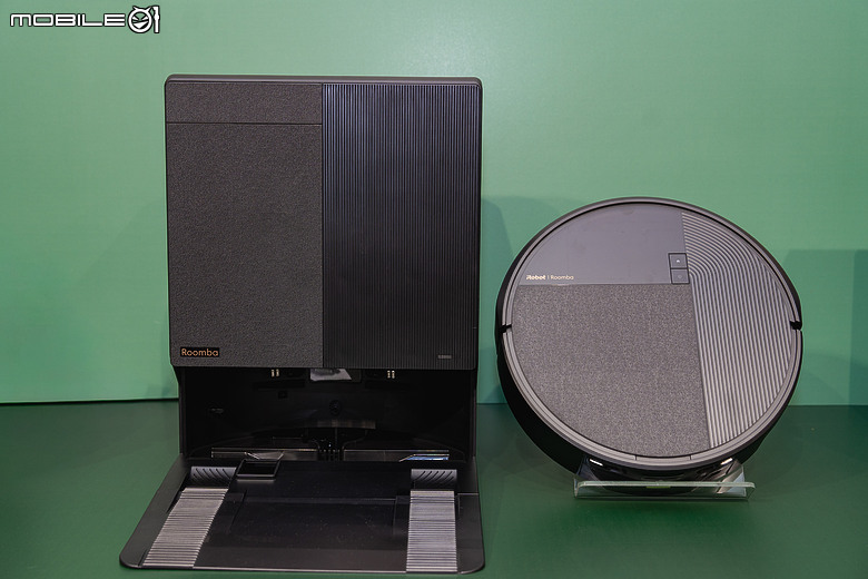 iRobot Roomba 2026 五大系列新品登場｜Roomba Max 875 Combo 頂級旗艦，售價 45,880 元