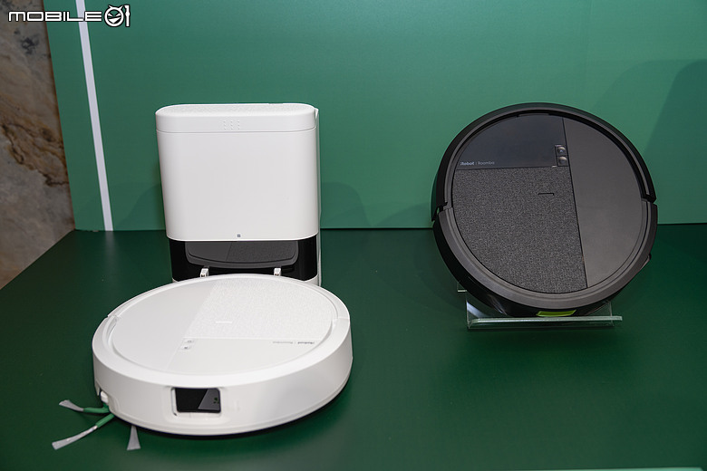 iRobot Roomba 2026 五大系列新品登場｜Roomba Max 875 Combo 頂級旗艦，售價 45,880 元