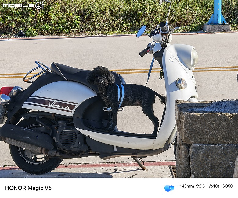 點我看大圖 HONOR Magic V6 評測報告|4mm 超薄機身、AI 靈感幫拍超貼心!