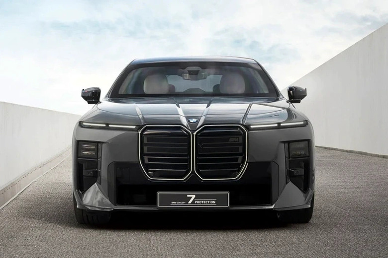 BMW Concept 7 Protection預告擴大防護車陣容，輕裝隱形裝甲上陣手槍打不穿！