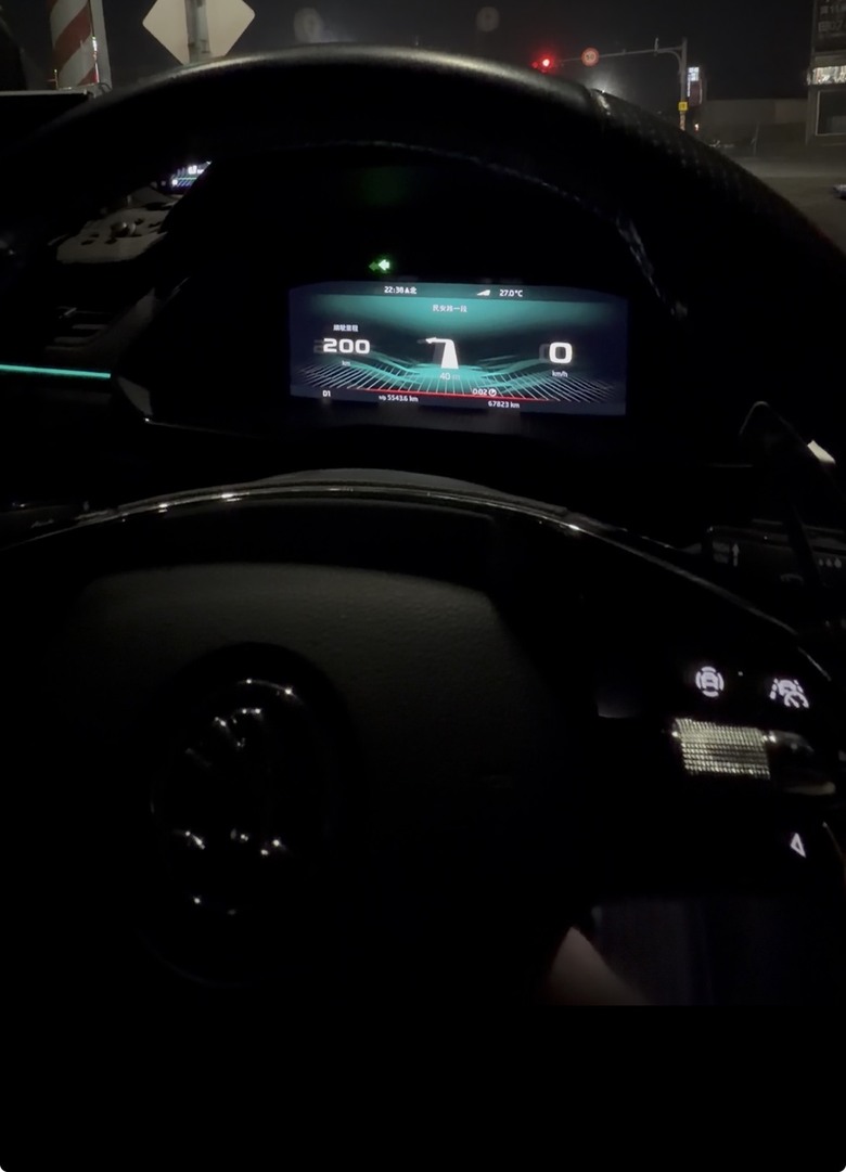 福斯原廠數位儀表也能顯示 Google Maps?MIB2.5/MIB3 CarPlay同步、專輯封面與HUD實測整理
