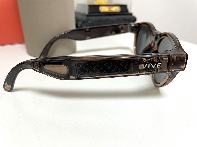 【心得】 圓框茶色款 HTC VIVE Eagle入手開箱