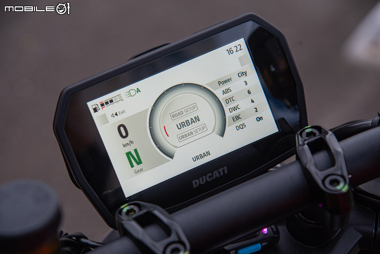 DUCATI Monster 試駕報告｜鮮明區隔車系差異，一台擁抱新手的DUCATI