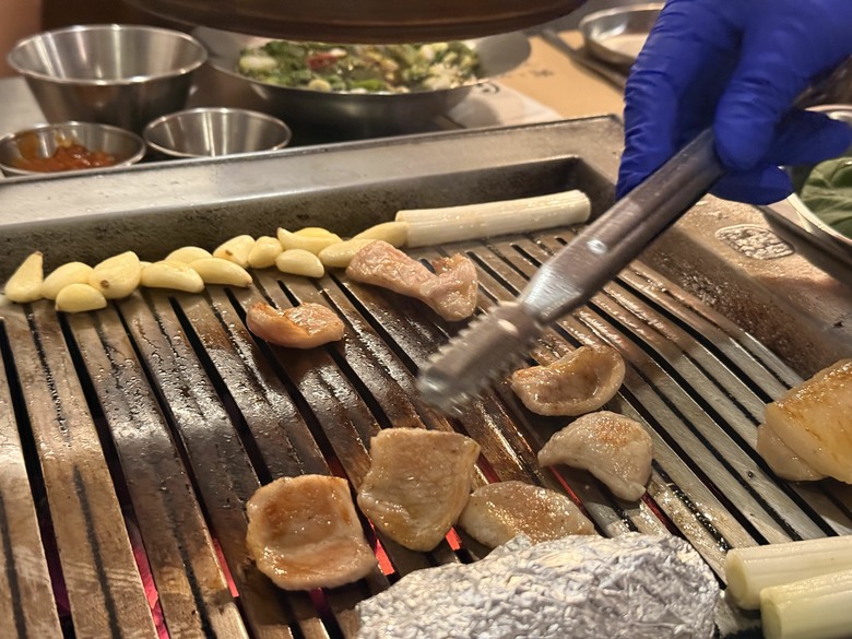 金豬食堂好吃嗎?優缺點、必點推薦、價格與用餐心得一次看!