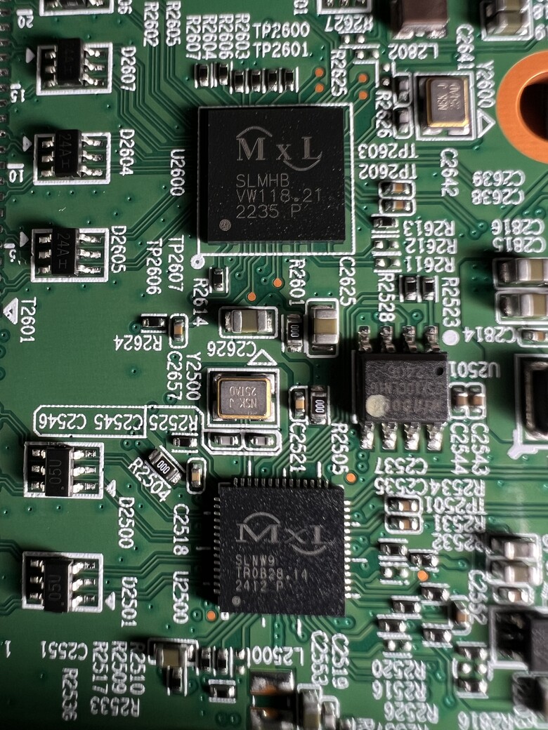 拆解 仲琦科技 Hitron CODA-5310 同軸數據機 Cable Modem
