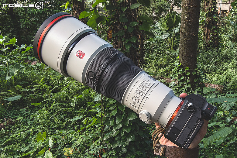 Sony FE 400mm F4.5 GM / FE 600mm F6.3 GM 雙鏡評測|1 公斤不到的超望遠,重新定義手持大砲!