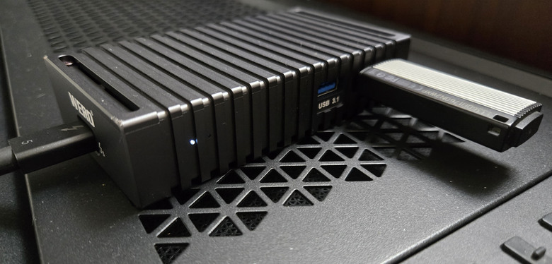 【開箱簡測】既是外接盒也是HUB,WERO (雷翎) Thunderbolt 5 DRP 全模式 M.2/NVMe SSD 外接盒效能簡測 (圖多)