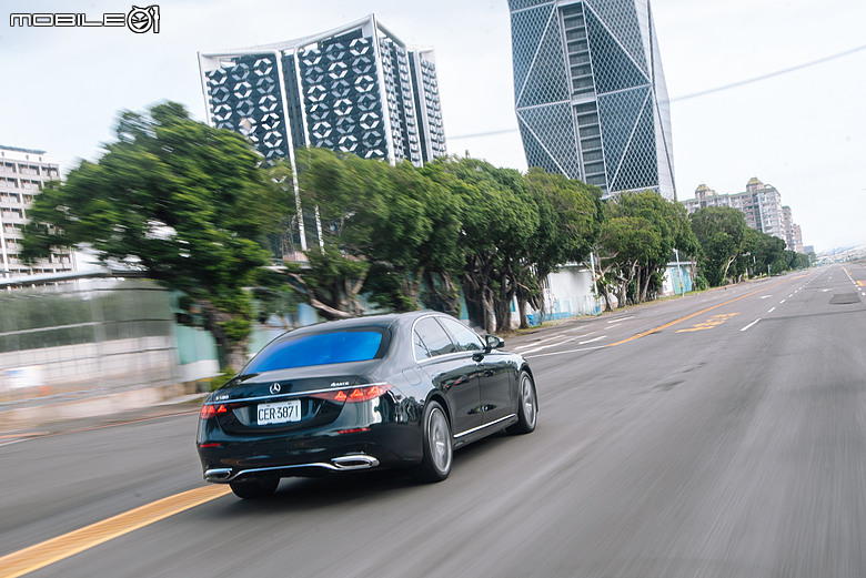 Mercedes-Benz S 580 L Exclusive 試駕|快得從容不迫,舒適得讓人眷戀!