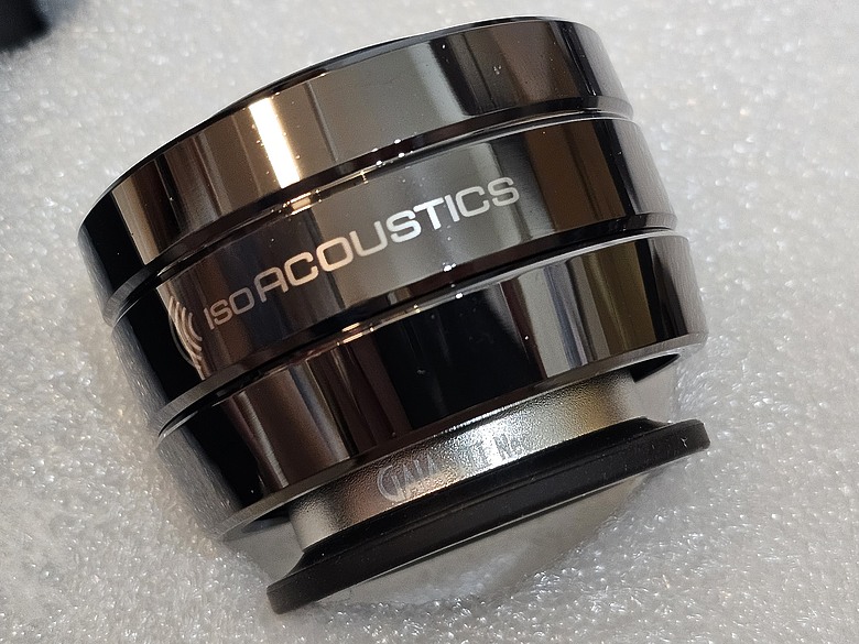 點我看大圖 小升級(下)SVS 3000 Micro R|Evolution & IsoAcoustics GAIA III Neo