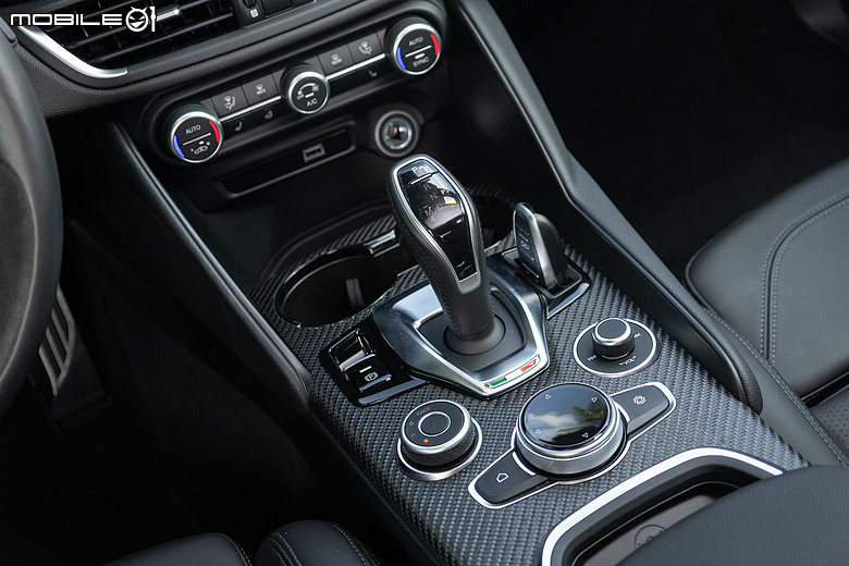 Alfa Romeo Giulia Quadrifoglio 試駕|享受駕馭樂趣就是這麼簡單!