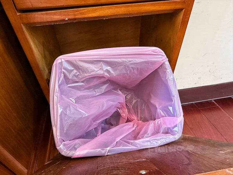 彰化住宿開箱 | 5分鐘到鹿港市區，鬧中取靜、免費停車、房間寬敞舒適，國旅補助合法民宿