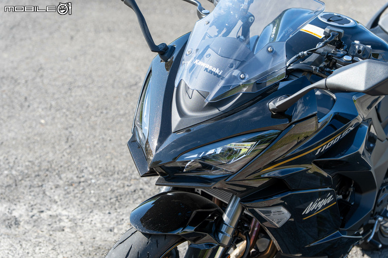 KAWASAKI NINJA 1100 SX 試駕｜承忍道滿熱血，馭長途見從容
