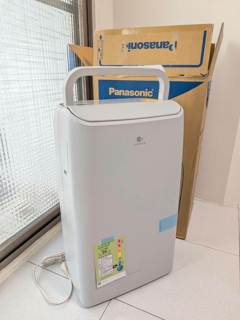 「開箱」Panasonic F-YV24QNH 變頻除濕機