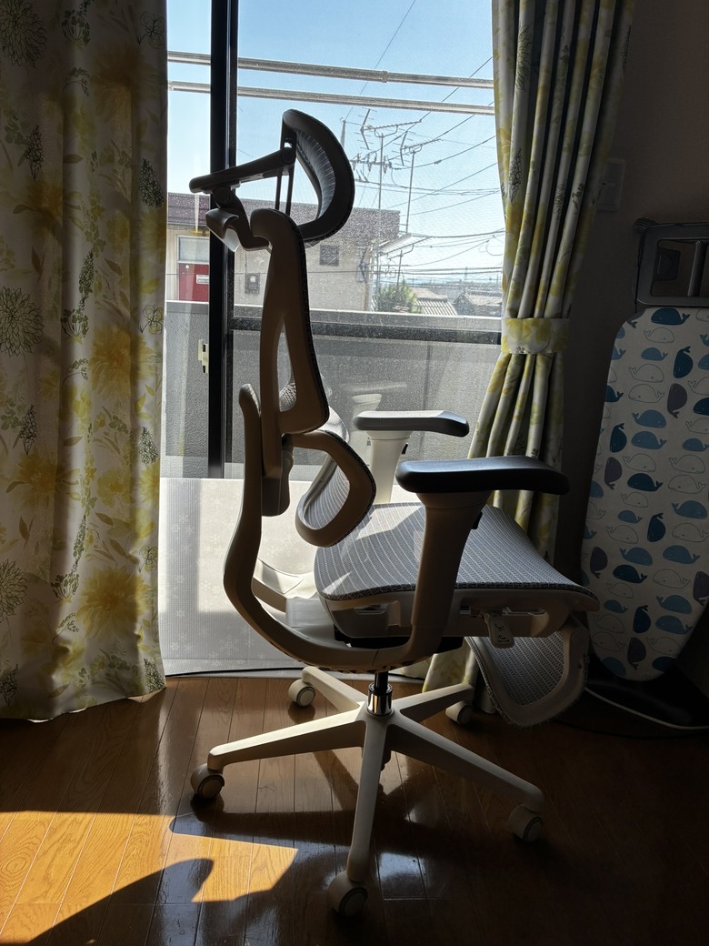 EastForce ALIEN CHAIR Pro 2.0 開箱