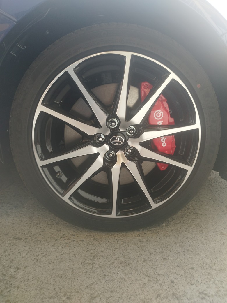 第二台新車，第一台雙門小跑車