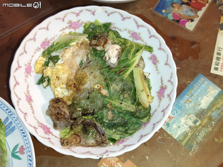 蚵仔煎試作，因為颱風天的菜市場，海鮮大抛售