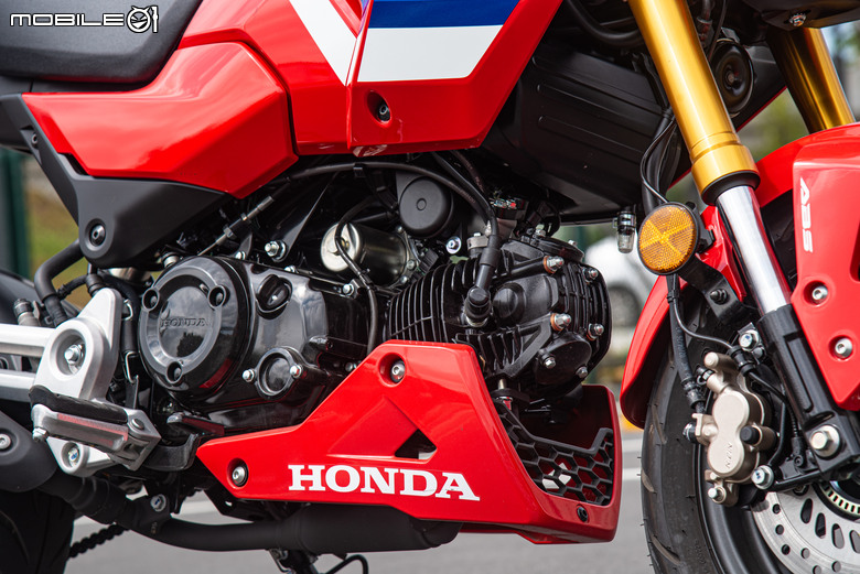 HONDA MSX GROM試駕｜歷久彌新依然帥得迷你