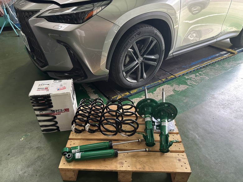 (心得)LEXUS 二代NX 安裝TEIN EnduraPro PLUS避震器+RSR Ti2000 HALF DOWN短彈簧