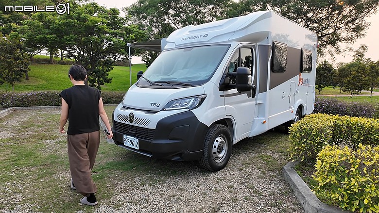 【開箱】5種車用馬桶，從 20 塊到 20 萬！一萬倍的價差到底差在哪呢？