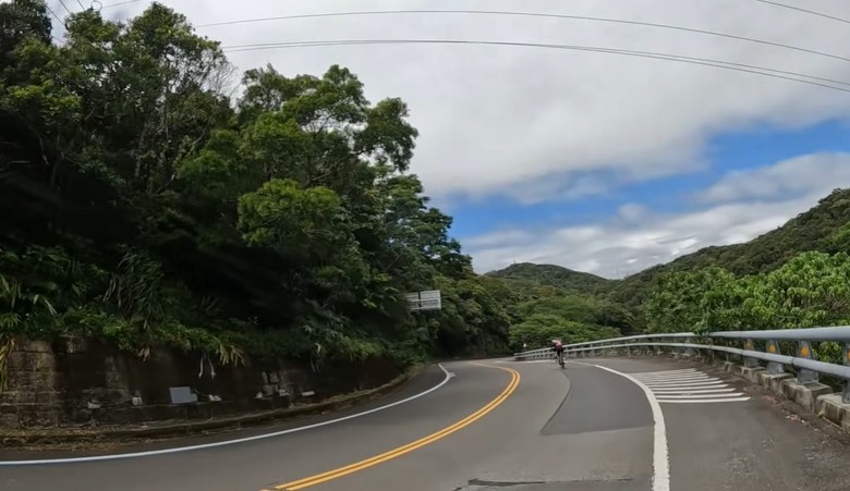 說走就走的浪漫：騎公路車去台東追國慶煙火！