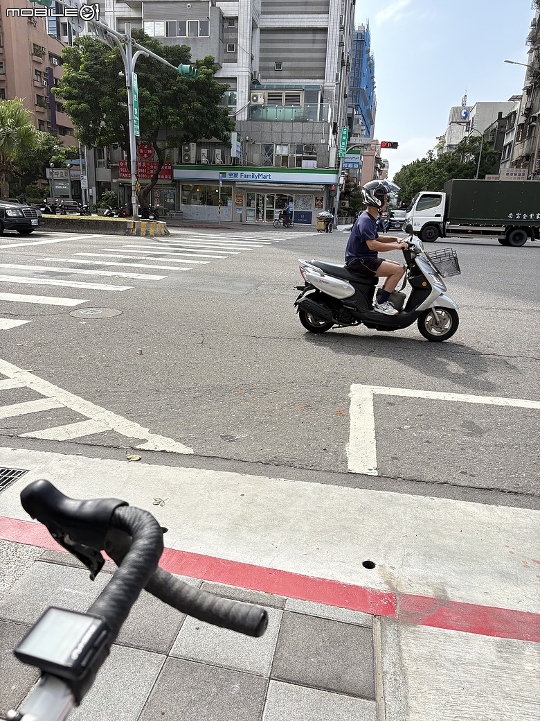 點我看大圖 騎單車探索圓山