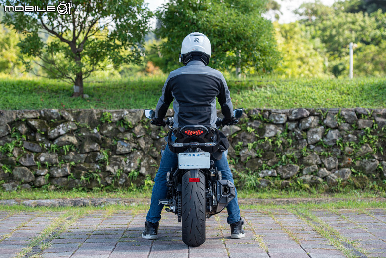 KAWASAKI NINJA 1100 SX 試駕｜承忍道滿熱血，馭長途見從容