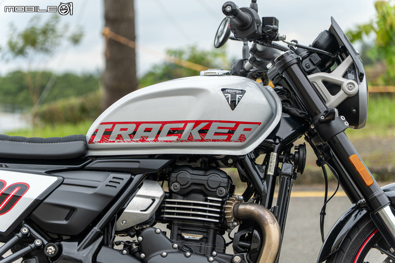 點我看大圖 Triumph Tracker 400 試駕|賽事基因入都會,滑胎英姿傲群雄