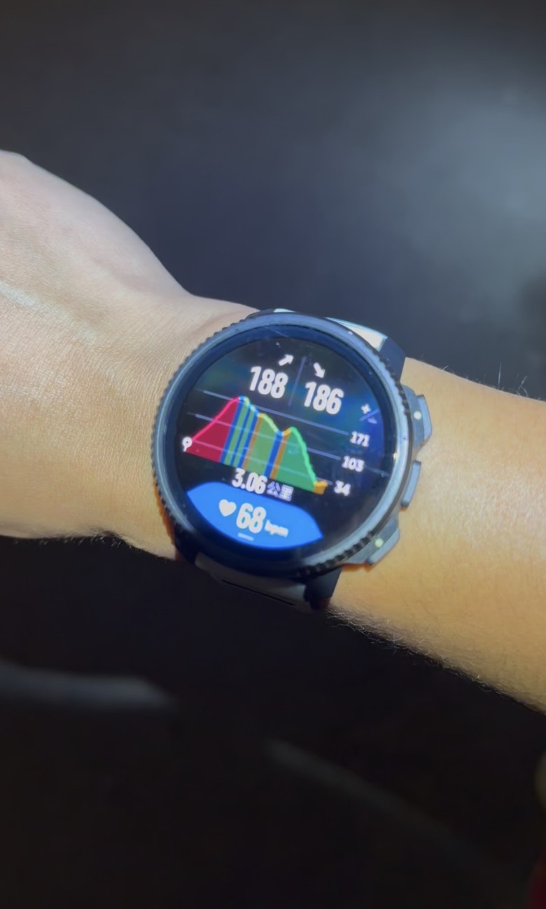 Suunto Vertical 2 越野跑 30 天實測:從賽前讀懂路線,到掌握每天的訓練節奏