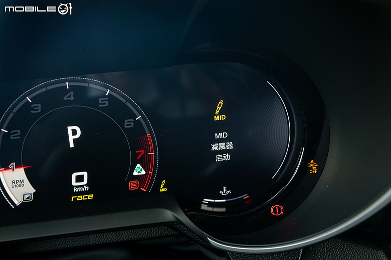 Alfa Romeo Giulia Quadrifoglio 試駕|享受駕馭樂趣就是這麼簡單!