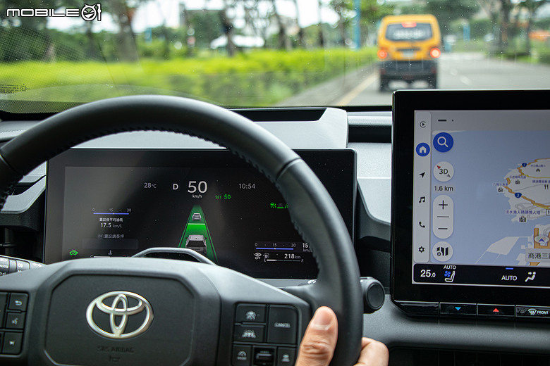 價格破壞者 vs. 級距銷量王｜Mazda CX-5、 Toyota RAV4 全面較量！