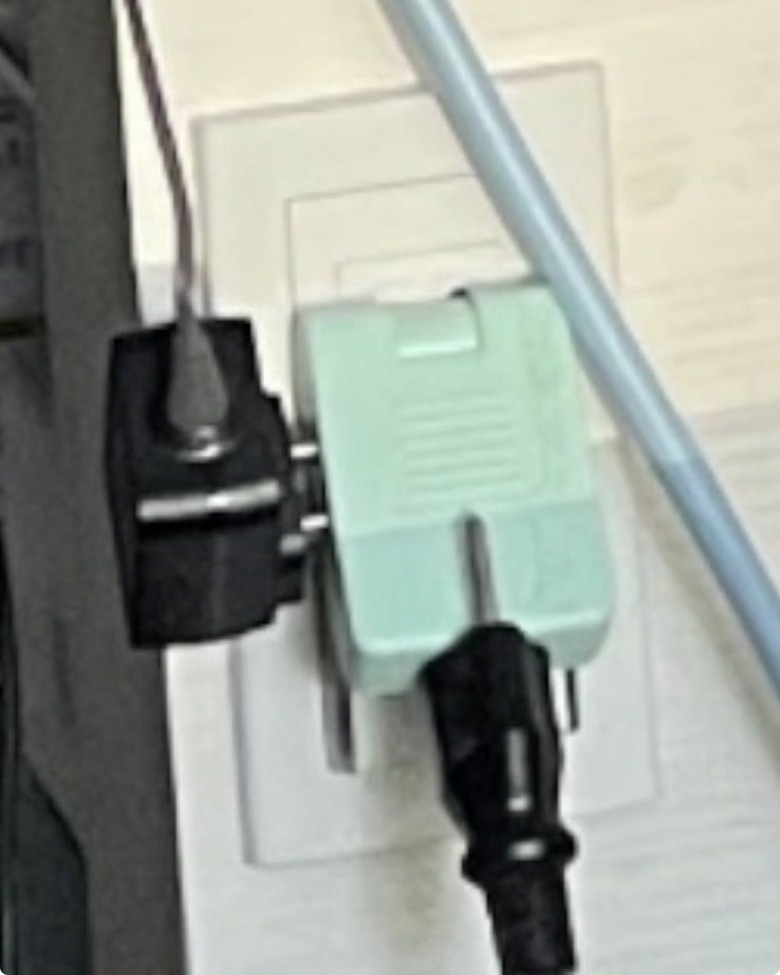 強迫症的假日打工!?監控螢幕氣壓支架DIY
