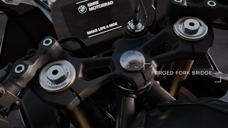 點我看大圖 BMW F 450 RR 中量級跑車亮相!招牌外型配上實用電控,配備給好給滿