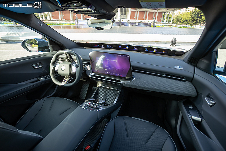 【採訪】BMW iX3 正式上市,新增 245 萬元之「40 Excellence」車型!