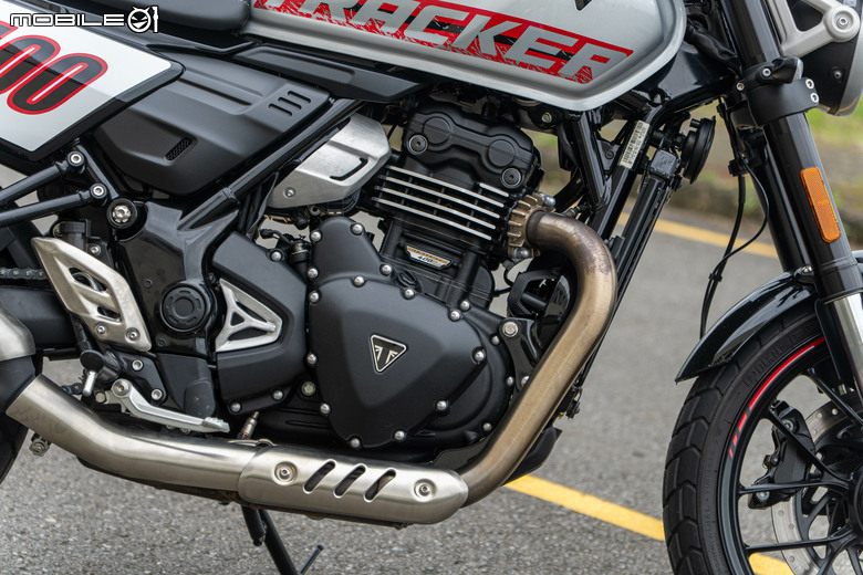 點我看大圖 Triumph Tracker 400 試駕|賽事基因入都會,滑胎英姿傲群雄