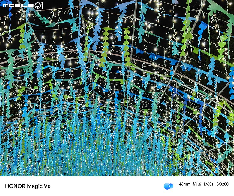 點我看大圖 HONOR Magic V6 評測報告|4mm 超薄機身、AI 靈感幫拍超貼心!