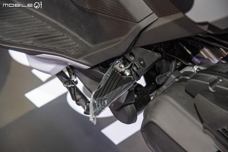 Aprilia黃牌大羊正式發表！SR GT 400開價33.8萬，同場加映Tuono 457實車展示