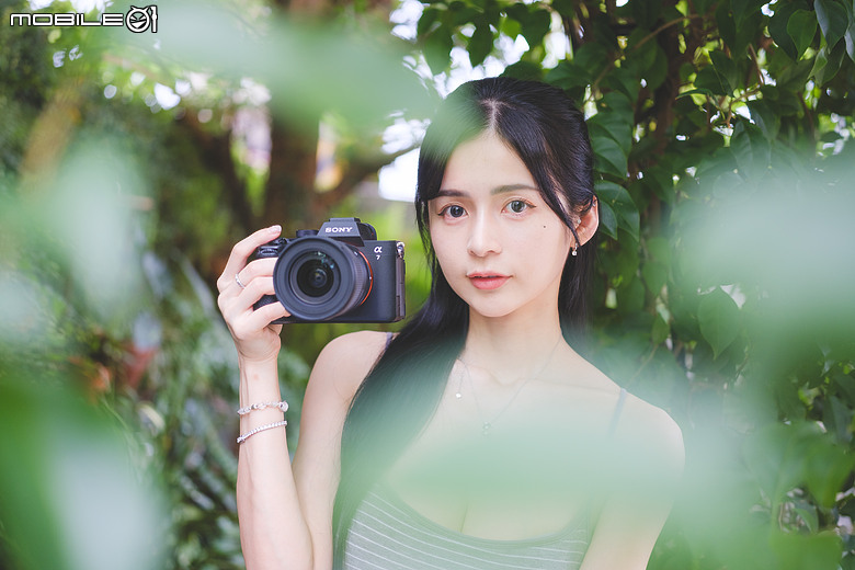 Sigma 20-60mm F2.8-4 DG Contemporary 評測報告 | 375g 超輕量、0.43x 近拍也能打！