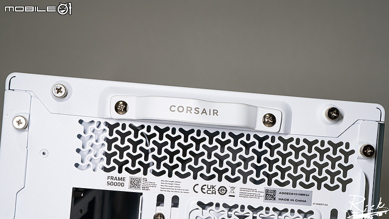 【開箱】擁有全塔能力的木紋機殼 | CORSAIR FRAME 5000D WOOD RS WHITE