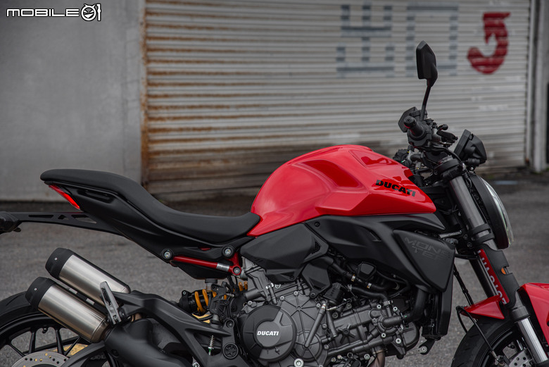 DUCATI Monster 試駕報告｜鮮明區隔車系差異，一台擁抱新手的DUCATI