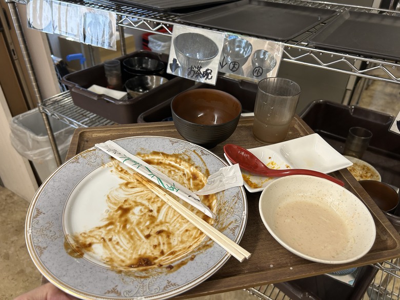 用 力 騎 到 大 阪 (大阪府廳、難波城跡、大阪城)