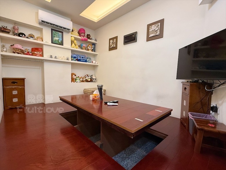 彰化住宿開箱 | 5分鐘到鹿港市區，鬧中取靜、免費停車、房間寬敞舒適，國旅補助合法民宿