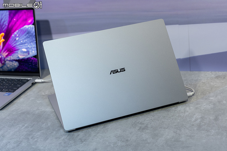 ASUS ExpertBook A7 發表｜金屬機身 X 耐用設計，售價 44,900 元起！