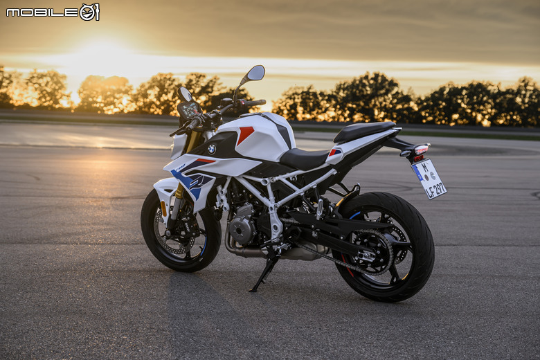 BMW F 450 R 正式發表，自動離合器、48 匹馬力、175 公斤繼承 S 1000 R 靈魂的輕量級街車！