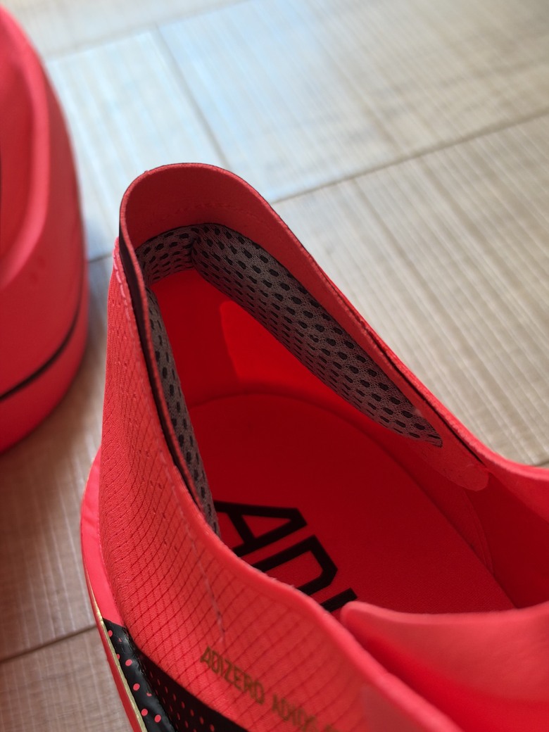 點我看大圖 adidas Pro 5開箱:越跑會越愛的跑鞋