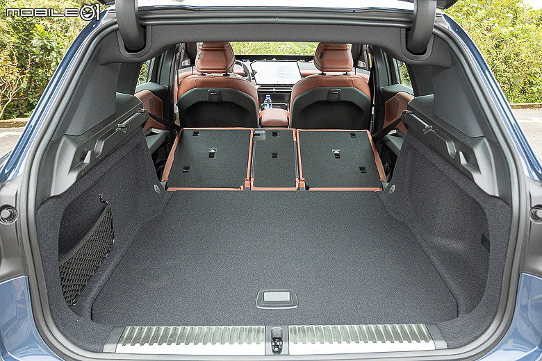 BMW iX3 50 xDrive M Sport 試駕|動態與科技大躍進,品牌新世代電車的關鍵起點!