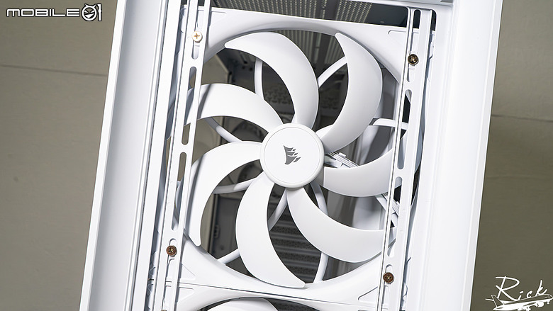 【開箱】擁有全塔能力的木紋機殼 | CORSAIR FRAME 5000D WOOD RS WHITE