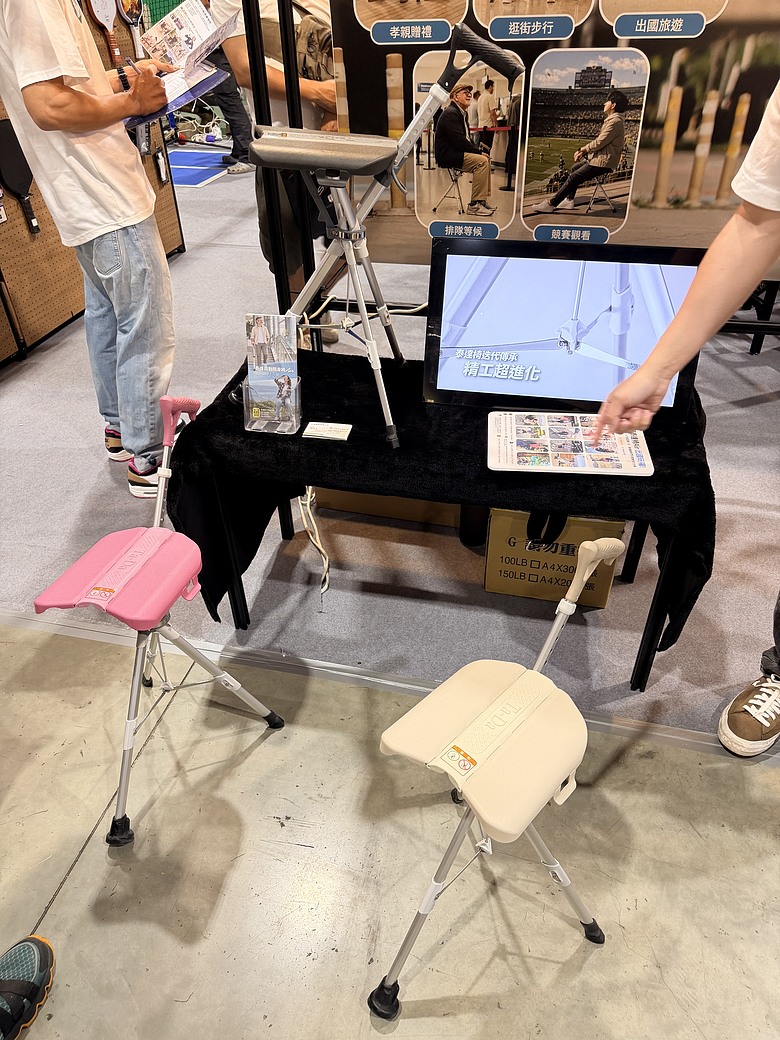 點我看大圖 【2026台灣戶外用品展】10/2首日直擊|人少超好逛!露營車、車宿、登山裝備